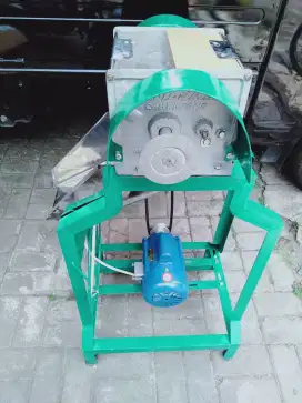 Mesin parut kelapa besar+ dinamo 1/4 hp