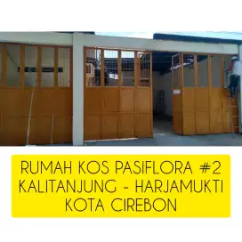 Disewakan Kamar Kos AC, Parkir Mobil, Wifi, TV, Springbed, Lemari