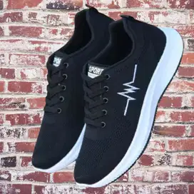 Sepatu casual pria hitam murah dan ringan