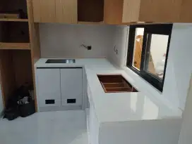 Top solid surface