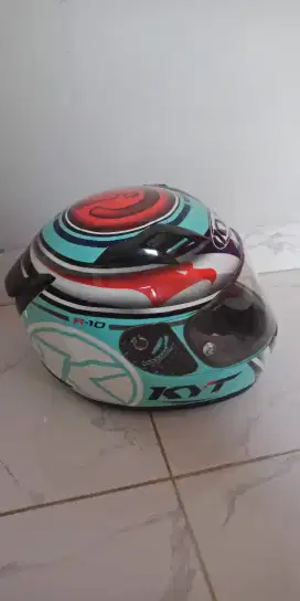 Helm Kyt r10 dijual