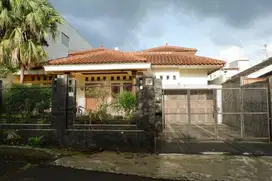 Jual BU - Rumah Tinggal Di Setra Indah Bandung