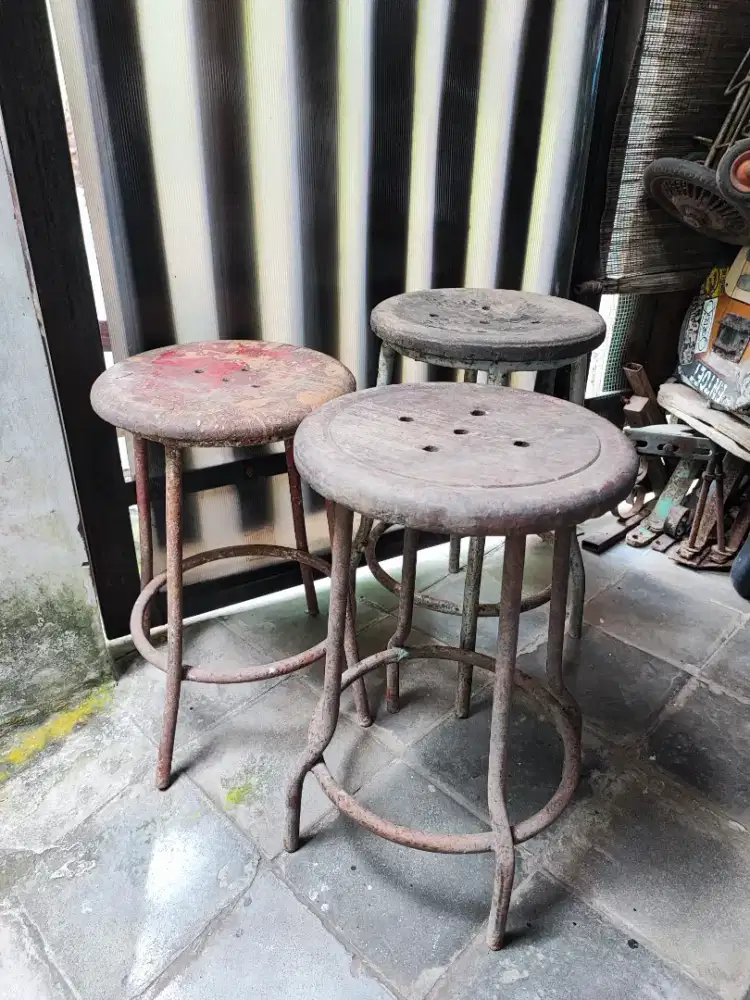 Kursi Bangku Tua Lawasan Vintage