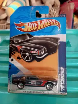 HotWheels HW Performance 12 - '70 Camaro. 2012 Mattel Made In Malaysia