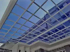 Kanopi modern atap transparan rangka tunggal tiang gawang