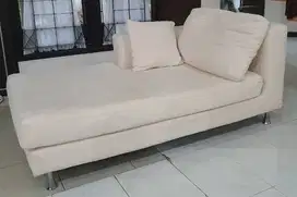 Sofa sandaran INFORMA