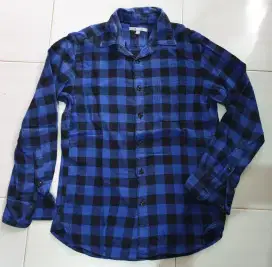 Kemeja kotak uniqlo tangan panjang