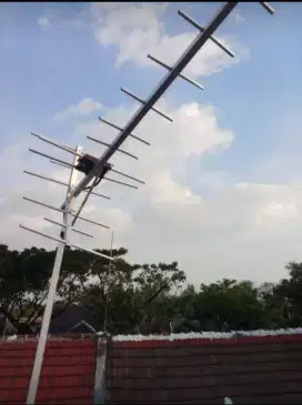 Antena televisi