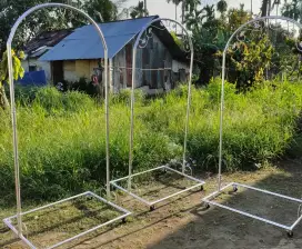tiang ayunan bayi
