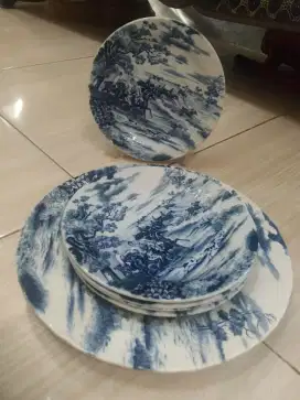 Piring keramik cantik