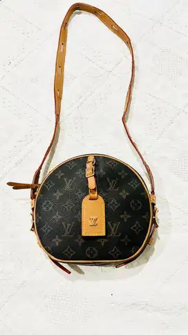 SALE LOUIS VUTTON BAG