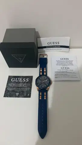 Jual Cepat Jam Tangan Guess W0366G4 Original Bekas Berkualitas