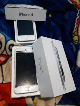 2 unit handphone merk  I phone 4 dan 5