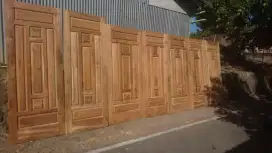 Daun pintu jati