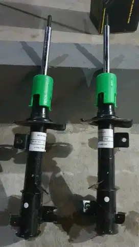 Shock Original New Ertiga 2018 depan belakang