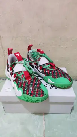 Adidas Trae Young 1