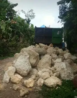 BATU KAPUR SATU DUMPTRUK