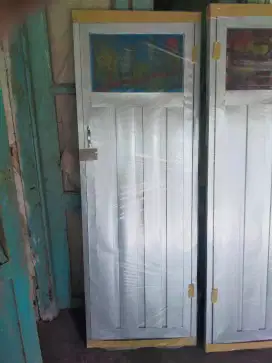 pintu galvalum kamar mandi