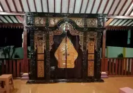 Pintu gebyok ukir