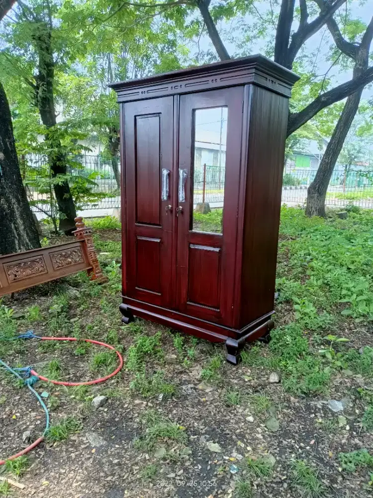 Lemari pakaian kayu jati 2pintu