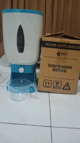 Tempat Beras Dispenser Motif Kap.10kg+gelas ukur Uk.32x20x39cm BARU