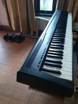 Piano Digital YAMAHA.P35. 88 tuts weighted Hammer
