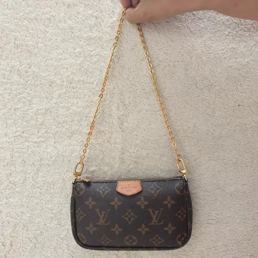 Louis Vuitton Shoulder Bag