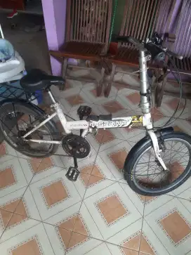Sepeda lipat Genio sprint ukuranl 20 ban 12 BanBlkg baru/Shimano speed