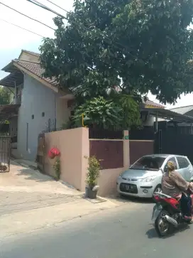Rumah MINIMALIS Pinggir jalan Raya