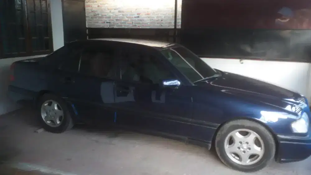 Mercedes Benz C 180 Tahun 1996