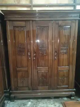 almari baju 3pintu kayu jati