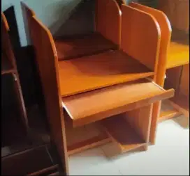 Meja komputer siswa