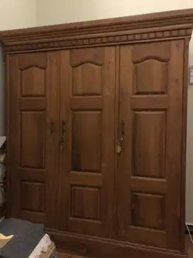 Lemari jati 3 pintu
