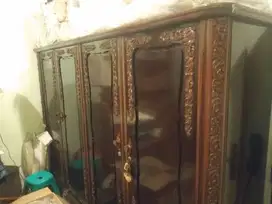 Lemari Ukir Antik Kayu Jati