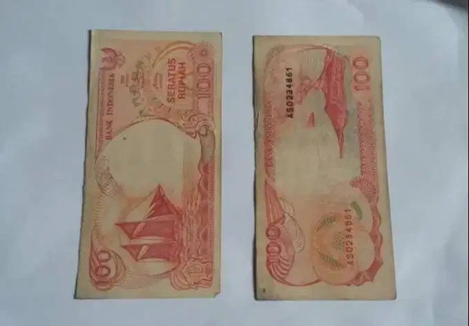 FreeAntr1 Bgus buat kolektor murah kertas 100 rupiah 1990 asli koleksi