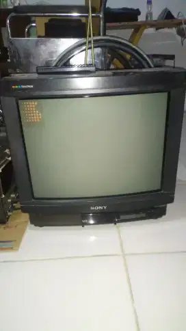 TV tabung sony trinitron 21