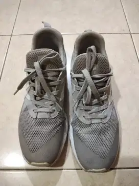 Sepatu running New Balance uk 44 second