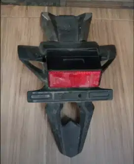 slebor belakang Suzuki GSX 600/750 orisinil