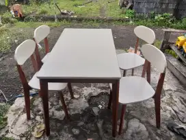 Meja makam cat duco