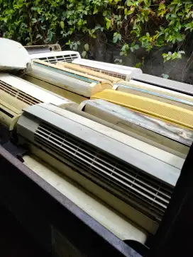 Menerima AC rusak / bekas