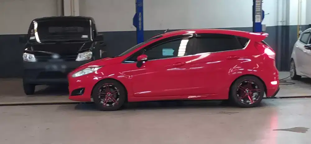 Jual mobil Ford Fiesta