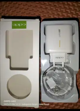 Charger Oppo Supervooc 65 watt