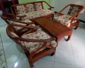 Kursi jati satu set