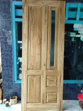 Kusen Dan pintu Dan cendela kayu Jati