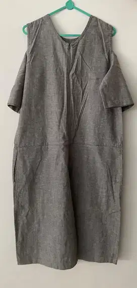 overall grey jumper