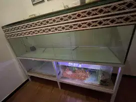 AQUARIUM IKAN UKURAN BESAR