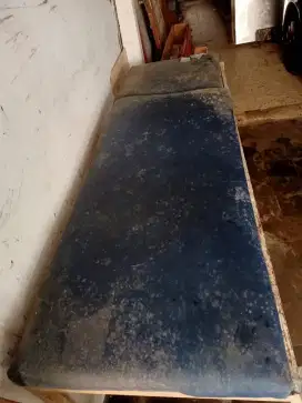 Ranjang pasien /  bisa  untuk.salon