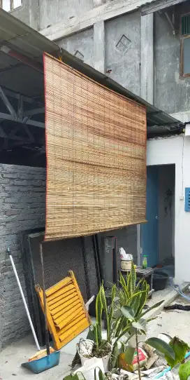 tirai rumbia kursi bambu tangga lipat kursi kayu dan lain-lain