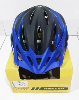 Helm Sepeda Avand by United Bike