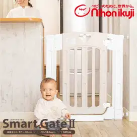 NihonIkuji Baby Playfence Smart Gate II/ Pagar Pembatas Bayi 67cm~91cm